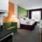 Holiday Inn Express Hotel & Suites Clute-Lake Jackson, an IHG Hotel
