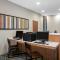 Holiday Inn Express & Suites Lubbock Central - Univ Area by IHG - Лаббок