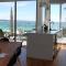 BEACHHOUSE BINALONG Luxury waterfront holiday house at Bay of Fires