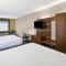 Holiday Inn Express Hotel & Suites Manchester Conference Center, an IHG Hotel