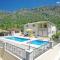 Vila Nova with private heating pool and jacuzzi - Zavojane