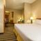 Holiday Inn Express Hotel & Suites Manteca by IHG
