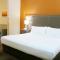HOLIDAY INN EXPRESS & SUITES ELK GROVE CENTRAL - HWY 99 by IHG