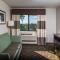 Holiday Inn Express Hotel & Suites Carlsbad Beach by IHG - Carlsbad