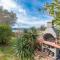 Beachfront apartment Lostura