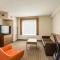 Holiday Inn Express Hotel and Suites Petersburg - Fort Lee, an IHG Hotel