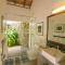 Villa Saffron Hikkaduwa