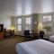 The Crockett Hotel