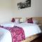 Seno Guesthouse & Cafe
