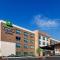 Holiday Inn Express and Suites Chanute, an IHG Hotel - Chanute