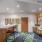 Holiday Inn Express and Suites Chanute by IHG