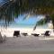 Hotel Boutique La Puerta Azul Beachfront - Adults Only