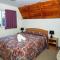 Mountain Chalets Motel