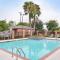 Holiday Inn Express & Suites San Antonio South by IHG