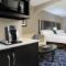 Holiday Inn Express and Suites Houston North - IAH Area, an IHG Hotel - Houston