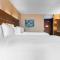 Holiday Inn Express & Suites Clarion by IHG