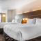 Holiday Inn Express & Suites Clarion, an IHG Hotel - Clarion