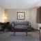 Siesta Suites - Kelowna