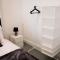 4 Bedroom House- Close to City Centre- Ideal for Contractors- Free Parking- Sleeps 8