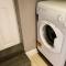 4 Bedroom House- Close to City Centre- Ideal for Contractors- Free Parking- Sleeps 8