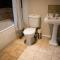 4 Bedroom House- Close to City Centre- Ideal for Contractors- Free Parking- Sleeps 8
