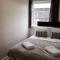 4 Bedroom House- Close to City Centre- Ideal for Contractors- Free Parking- Sleeps 8