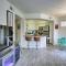 Modern Condo with Pool about 3 Mi to Downtown Phoenix!