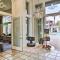 Modern Condo with Pool about 3 Mi to Downtown Phoenix!