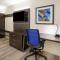 Holiday Inn Express & Suites - Forest Hill - Ft. Worth SE