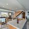 Coastal Retreat Deck, Ocean Views and Walk to Beach - باسيفيك بيتش