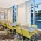 Holiday Inn Express & Suites Downtown Ottawa East by IHG