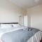 Shirley House 1, Guest House, Self Catering, Self Check in with smart locks, use of Fully Equipped Kitchen, Walking Distance to Southampton Central, Excellent Transport Links, Ideal for Longer Stays - Southampton