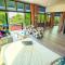 Tonmai Suites