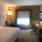 Holiday Inn Express & Suites Raleigh Airport - Brier Creek, an IHG Hotel - Ралі