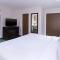 Holiday Inn Express & Suites Wyomissing, an IHG Hotel