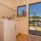 Jacaranda Lodge - Whangamata Upstairs Unit