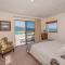 Picturesque on Paku - Tairua Holiday Home