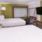 Holiday Inn Express & Suites Raleigh NE - Medical Ctr Area, an IHG Hotel - Raleigh