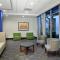 Holiday Inn Express & Suites Columbus North by IHG - Columbus