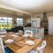 Waterfront Wonder - Matarangi Holiday Home
