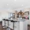 Sparkling Ocean Views - Papamoa Holiday House