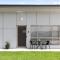 Luxury Apartments and Motel Rooms - Free Wifi - Close To Beach
