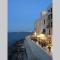 Historic Apartment in centre of city 100m to sea