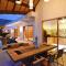 Bali Mimpi luxurious villa with great ocean views! - Ambengan