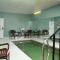 Meadowbrook Inn