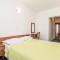 Apartments Damir with Sea View