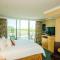 Port Royal Oceanfront Hotel