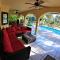 JUPITER WATERFALLS - NEWLY UPDATED - TIKI HUT, FIRE PIT, KITCHEN, POOL HEATER and MORE