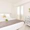 On La Croisette: new 2 bedrooms with sea view