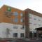 Holiday Inn Express & Suites - Phoenix - Airport North by IHG